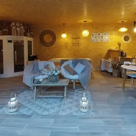 Le Clos Fmr Insolite Manon Carcassonne Luxury tent Malves-en-Minervois