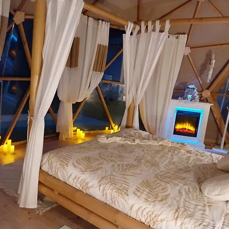 Le Clos Fmr Insolite Manon Carcassonne Luxury tent 5*