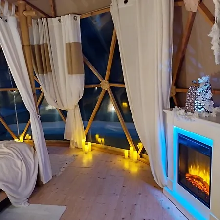 Luxury tent Le Clos Fmr Insolite Manon Carcassonne 5*