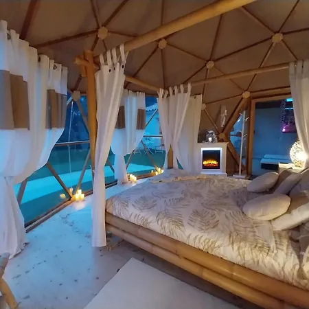 Le Clos Fmr Insolite Manon Carcassonne Luxury tent