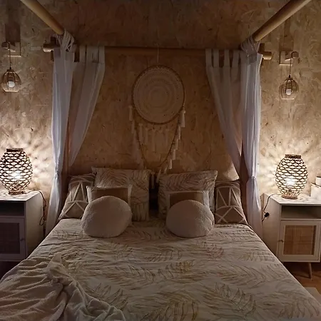 Le Clos Fmr Insolite Manon Carcassonne אוהל מפואר 5*